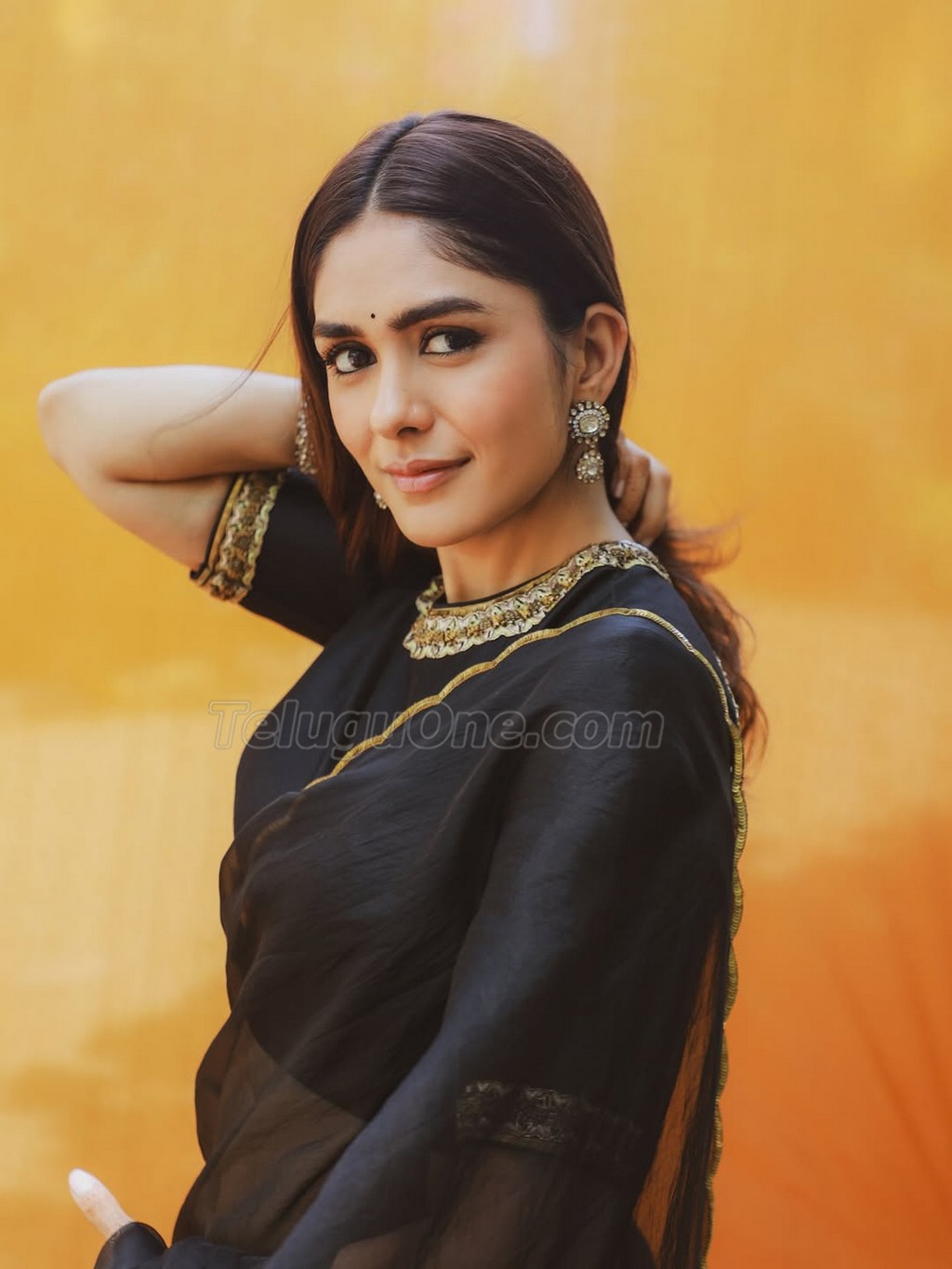 Mrunal Thakur Black Saree Photos